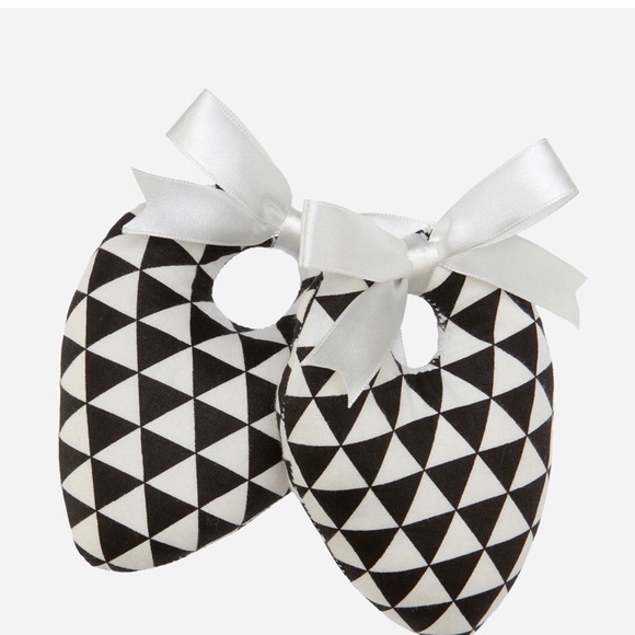 SHOE ACCESSORIES - Picture 2 of 6